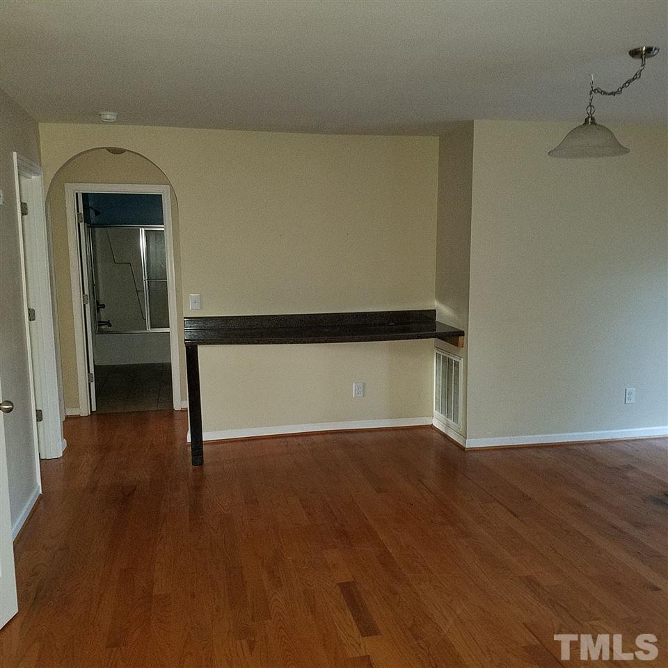 8834 S Southcreek Rd