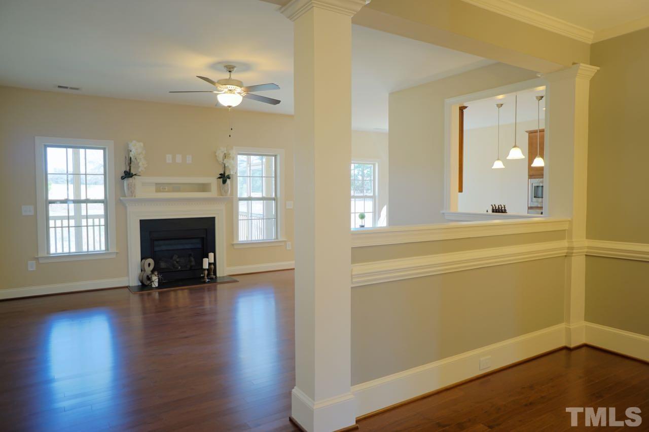 105 Cardona Ct