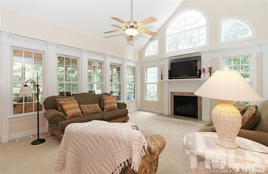 758 Parkridge Dr