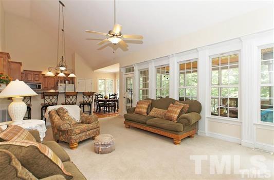 758 Parkridge Dr