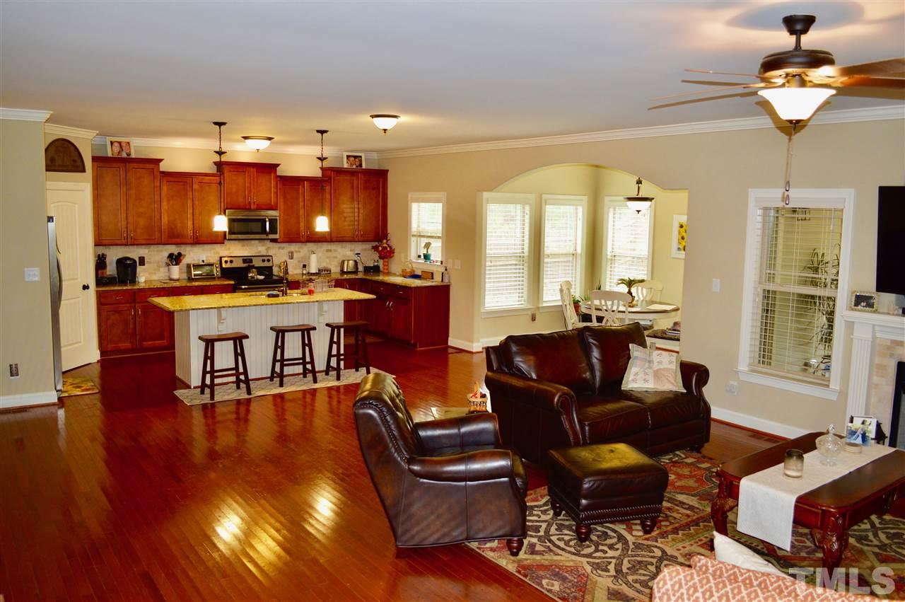 424 River Knoll Dr