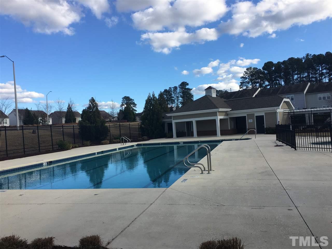 4132 Vallonia Dr