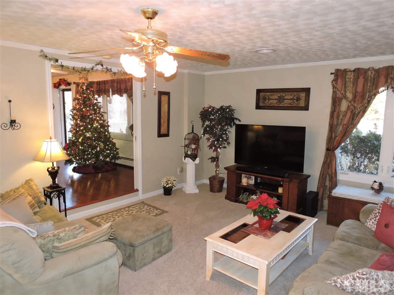 58 Lake Shore Dr