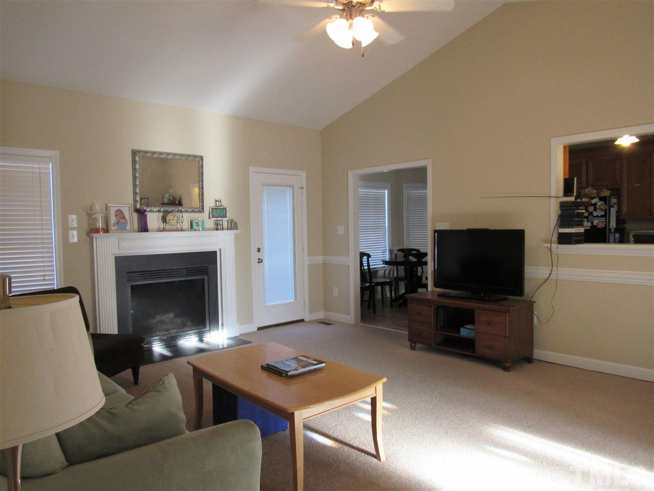 86 Watersedge Dr
