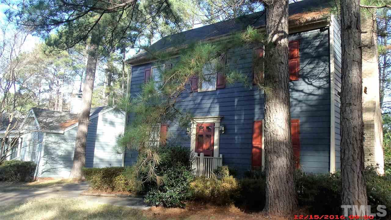 8200 Merriweather Cir