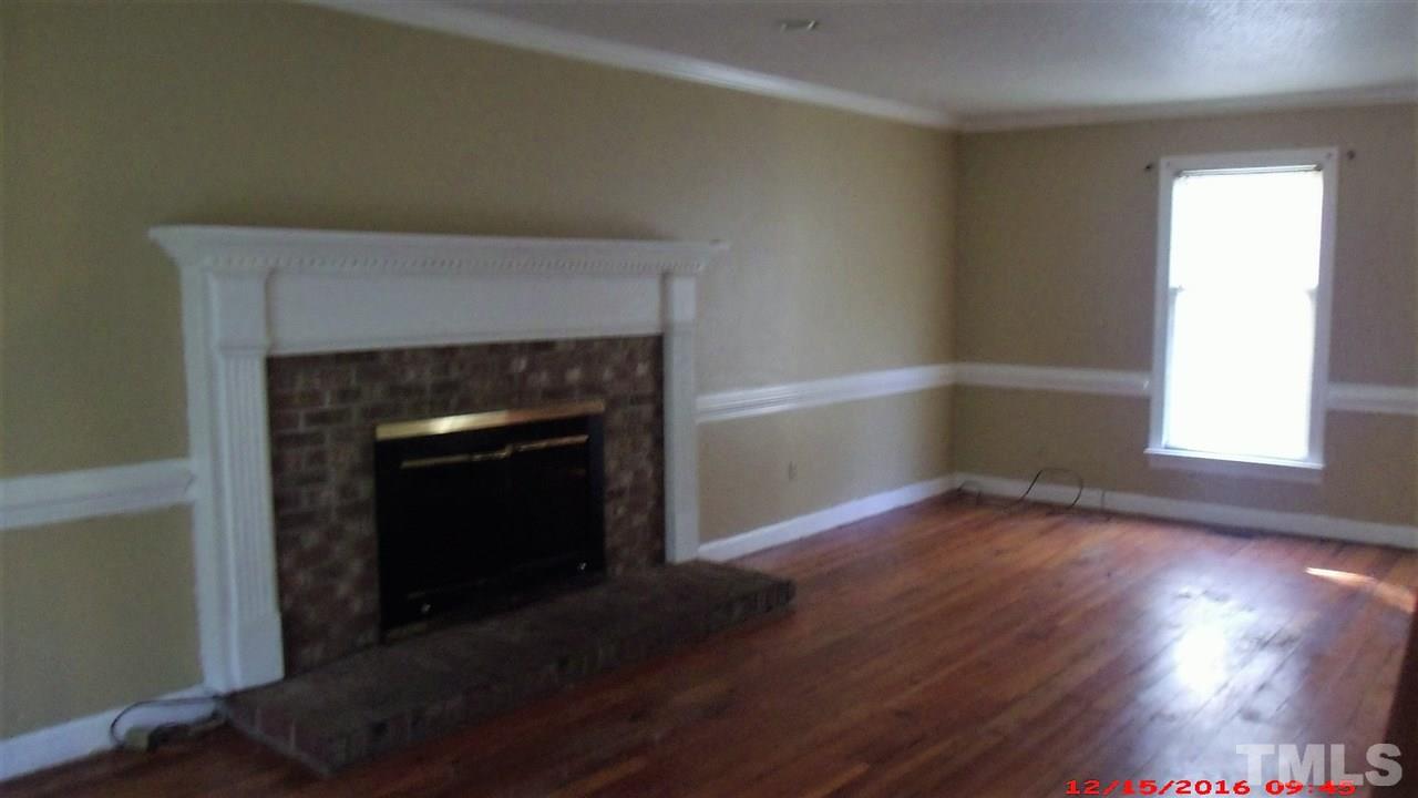 8200 Merriweather Cir