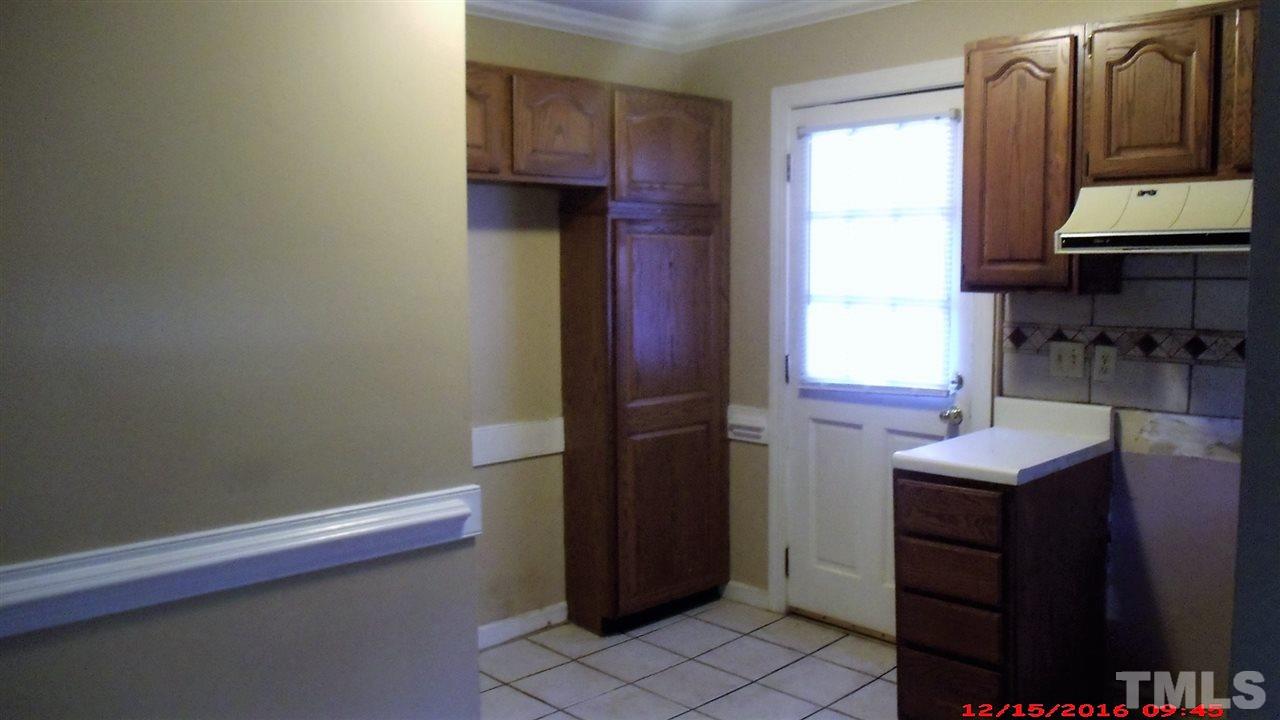 8200 Merriweather Cir