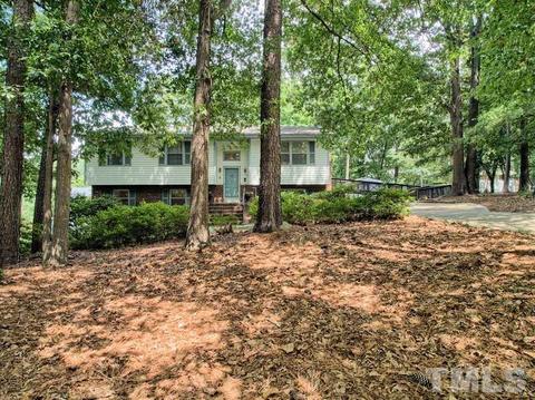 4621 Thorn Leaf Ct