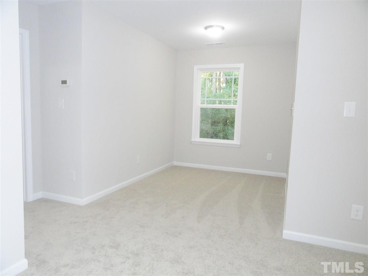 5504 Nur Ln