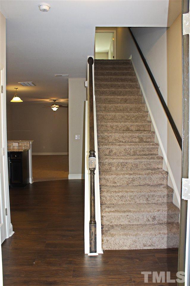 3906 Volkswalk Pl