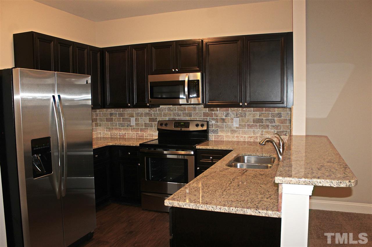 3906 Volkswalk Pl