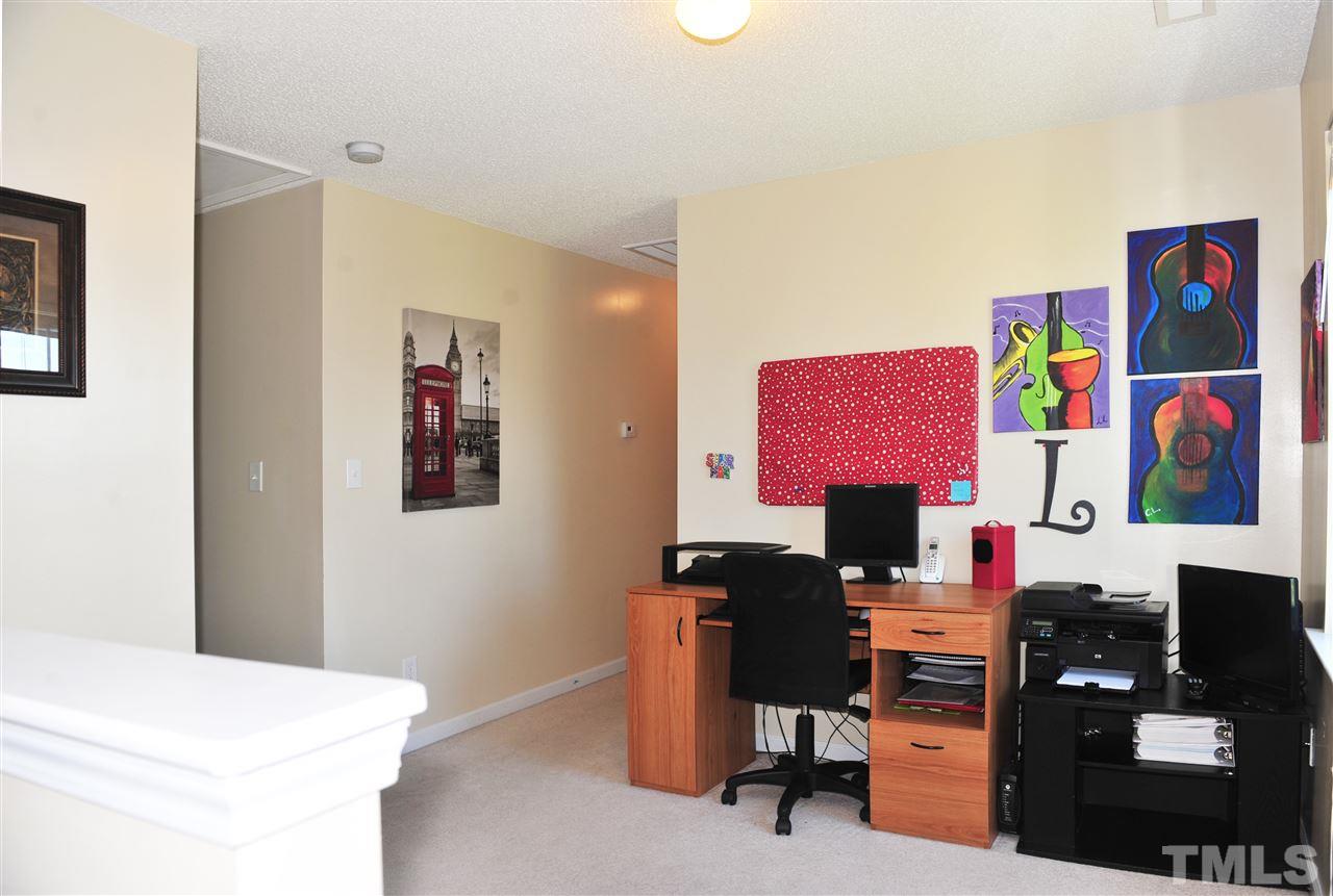 For Sale: 6818 Paint Rock Ln Raleigh, NC 27610