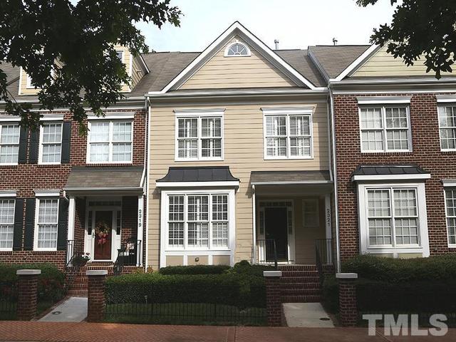 2608 Deanwood Dr