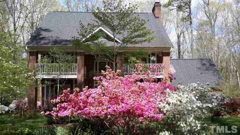 1300 Woodmanor Dr