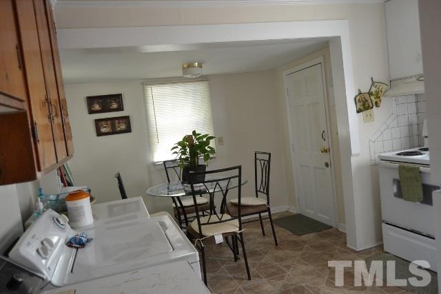 2218 Ferrell Rd