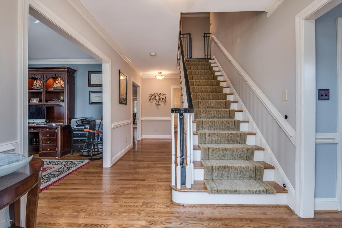 1409 W Haven Blvd