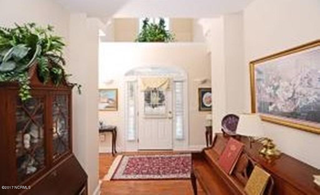 113 Leanne Dr