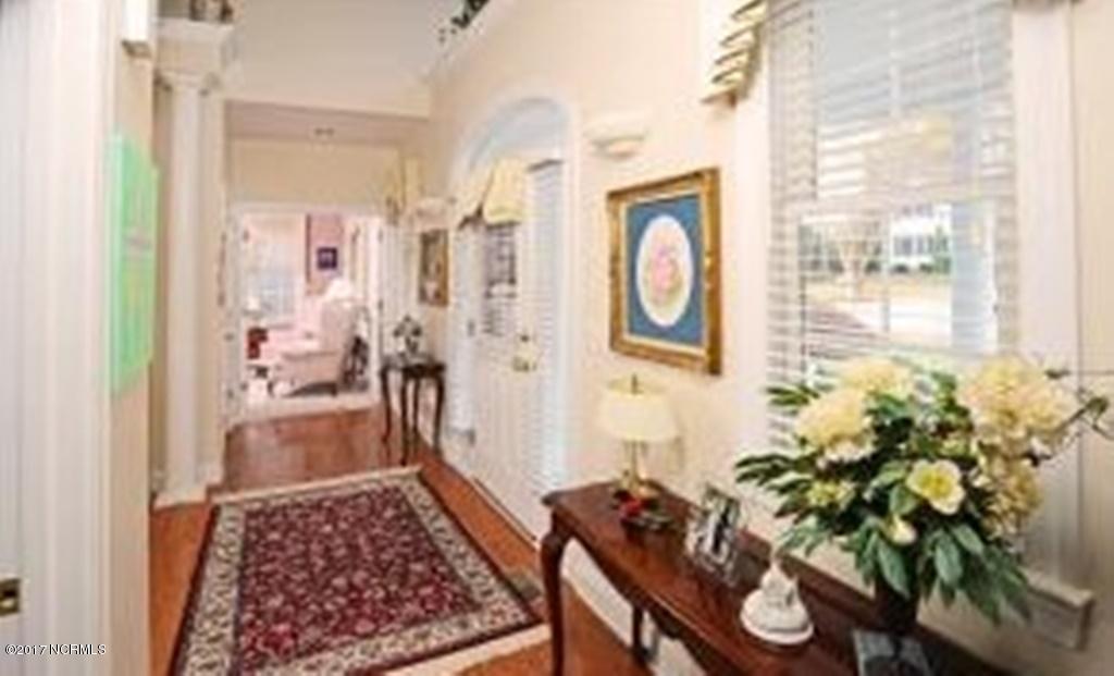 113 Leanne Dr