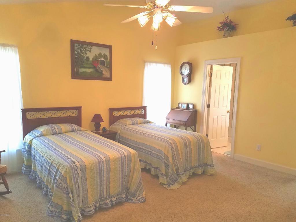 2506 Madison Cir