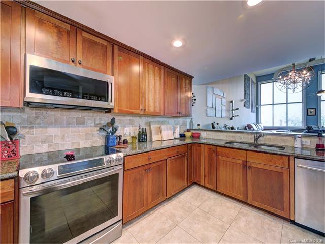 579 Catawba St #17
