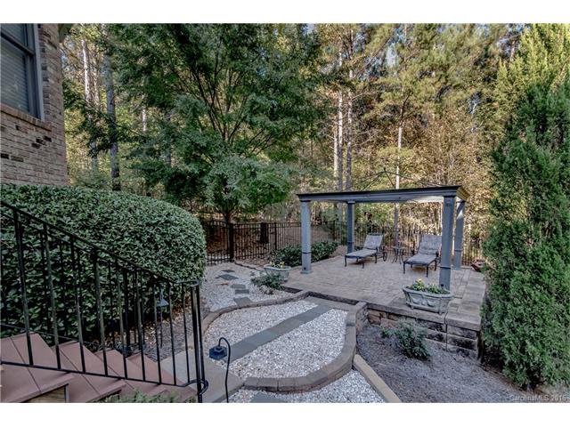 3104 Ashwood Park Dr