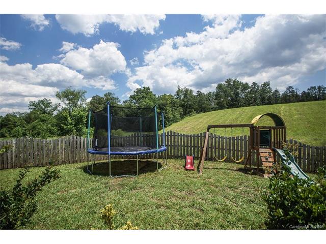 For Sale: 4064 Kellybrook Dr Concord, NC 28025