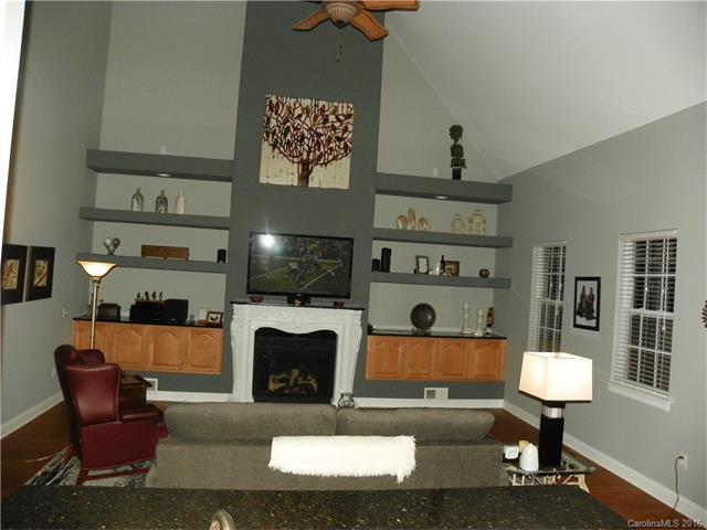 4577 Lanstone Ct
