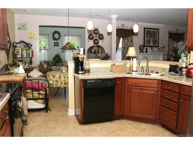 For Sale: 424 Winecoff Woods Dr Concord, NC 28027