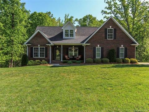 105 Doris Ct