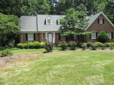 105 Doris Ct
