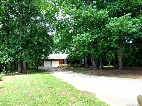 105 Doris Ct