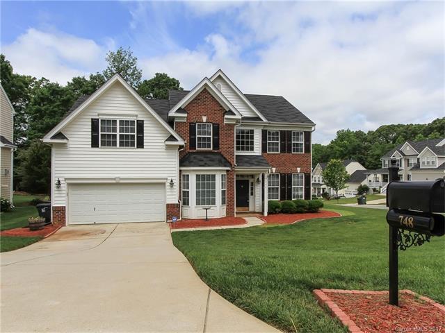 7485 Woodcrest Dr