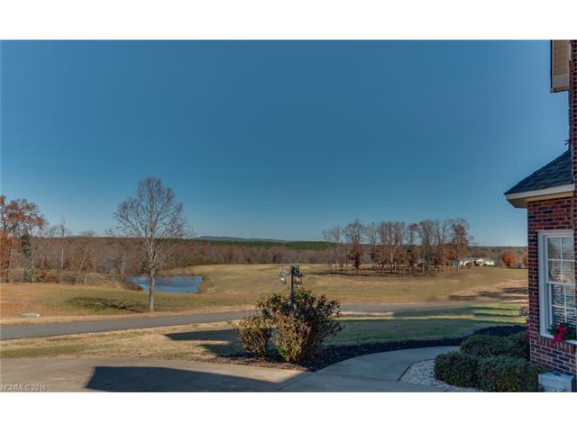 150 Turnberry Way