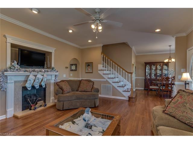 150 Turnberry Way
