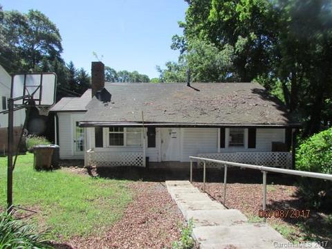 825 Churchill Dr