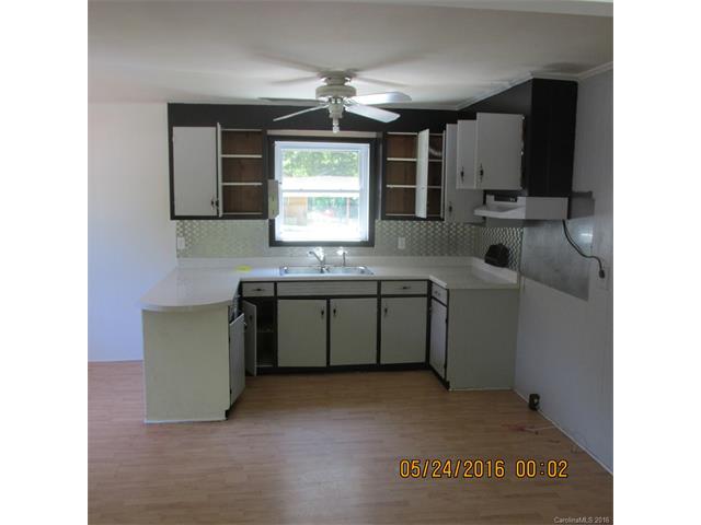 For Sale: 808 Stagecoach Rd Gastonia, NC 28052