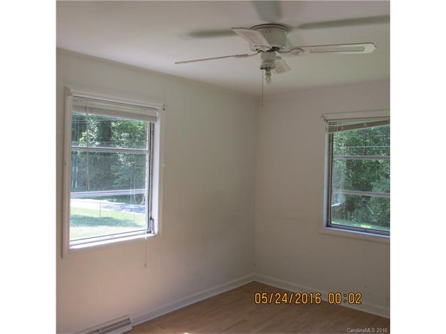 For Sale: 808 Stagecoach Rd Gastonia, NC 28052