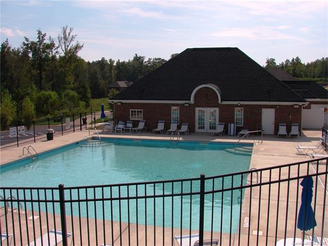 2744 Sawbridge Ln #38