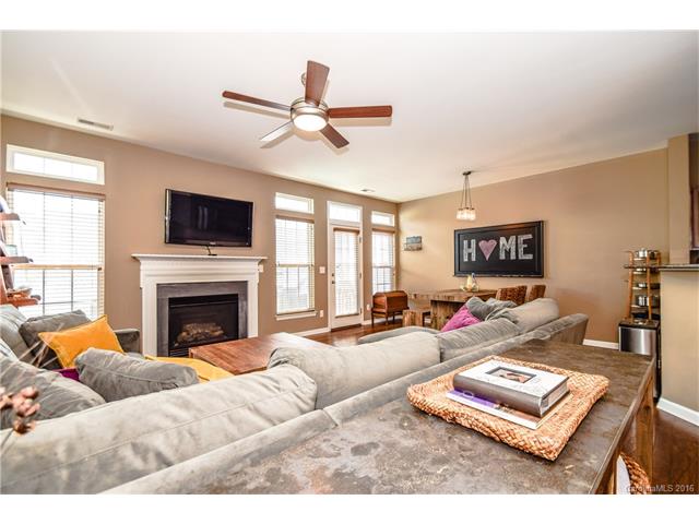 For Sale: 8117 Bridgegate Dr #APT 376 Huntersville, NC 28078
