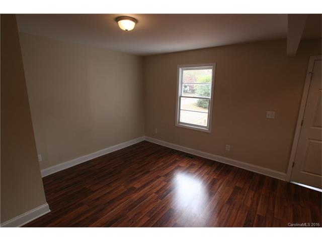 1401 Due West St
