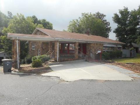 1303 Price Ave