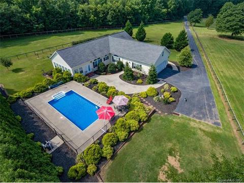 1024 Carter Rd