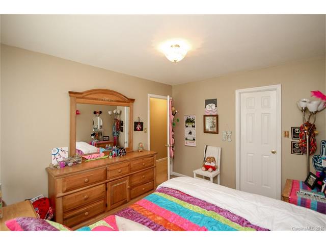 For Sale: 213 Lariat Dr Lincolnton, NC 28092