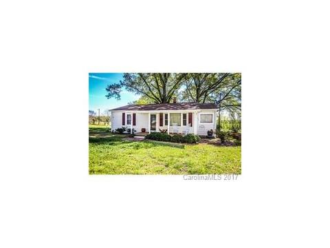 3855 Highway 200 Hwy