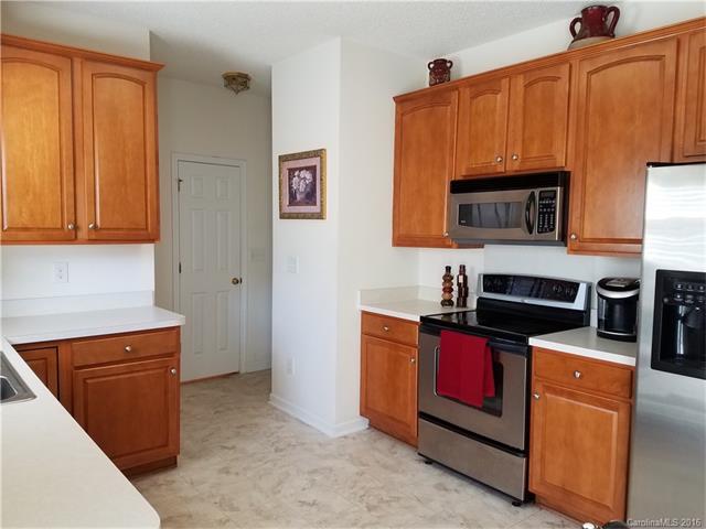 3008 Secret Garden Ct