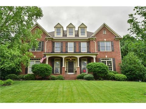 325 Courtney Ln