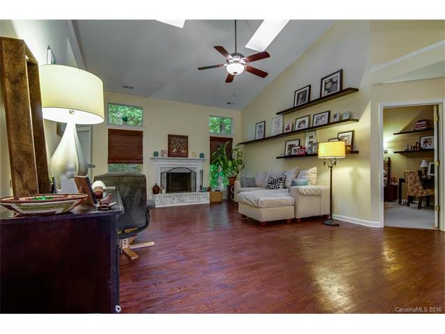 For Sale: 10331 Ashley Farm Dr Matthews, NC 28105