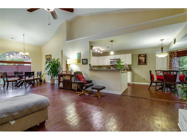 For Sale: 10331 Ashley Farm Dr Matthews, NC 28105