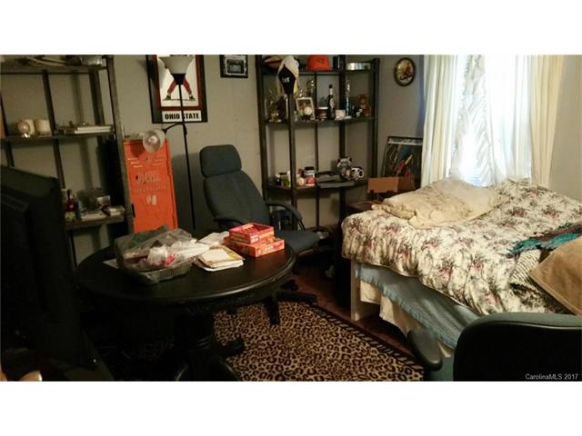 1304 Rosehill Ct