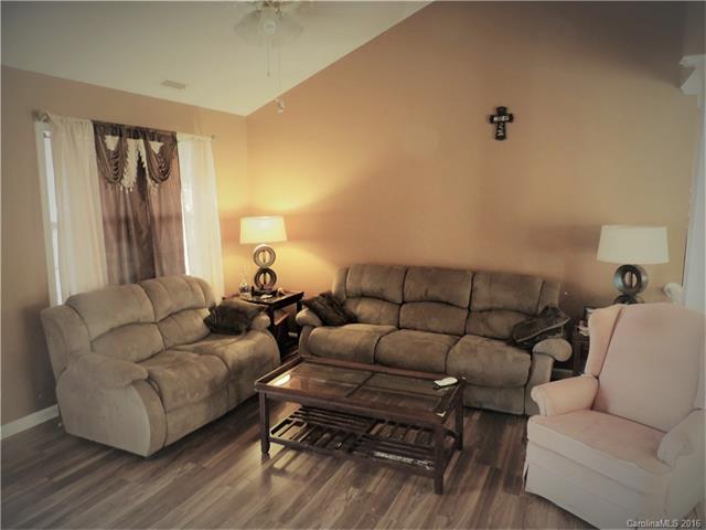 4805 Farmview Dr